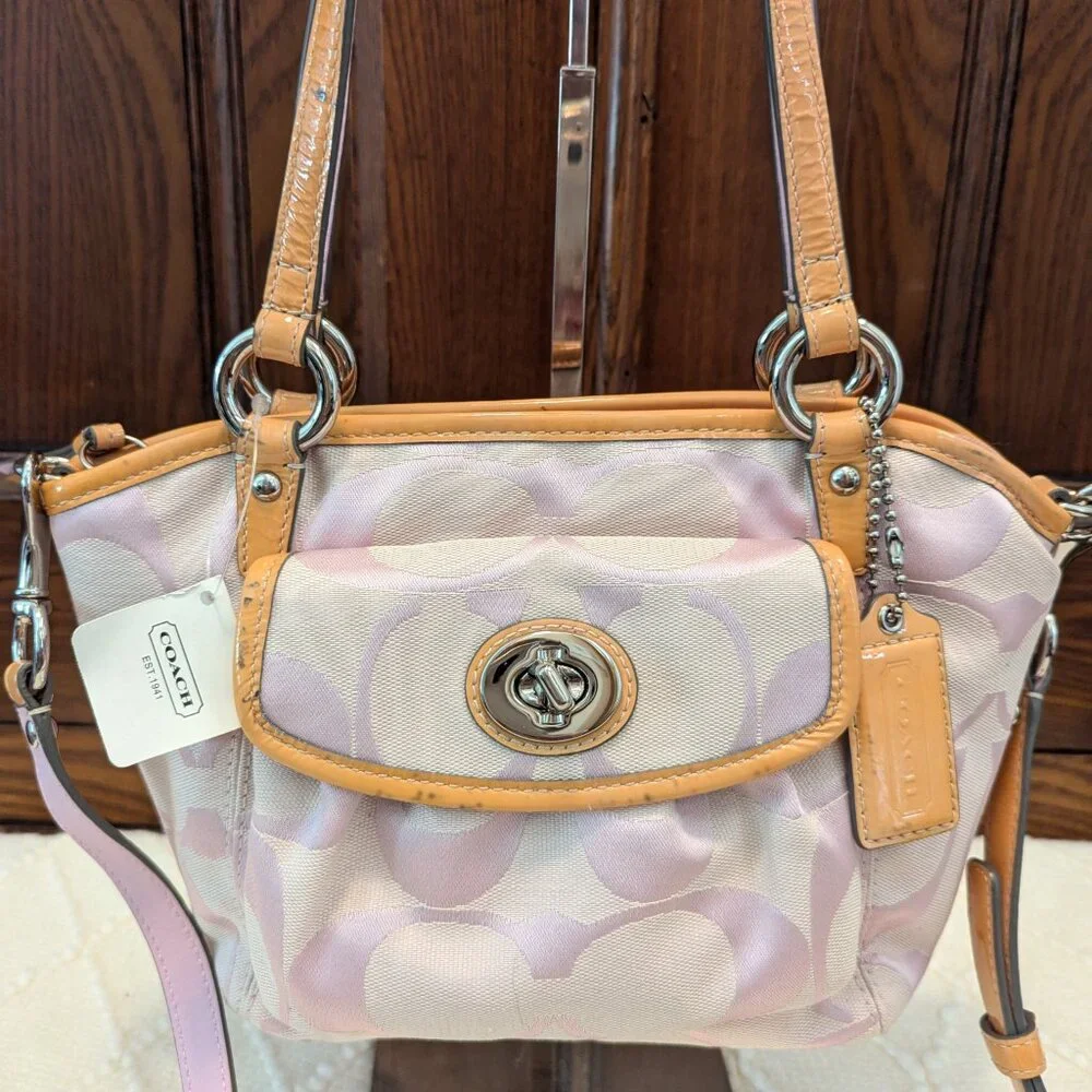 Coach Vintage Small Pink Bag NWT - Picture 2 of 12